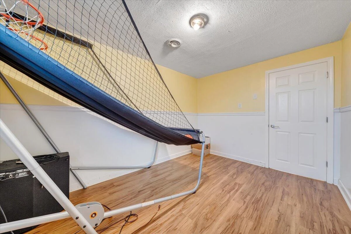 418 Beverly AVE - Photo 35