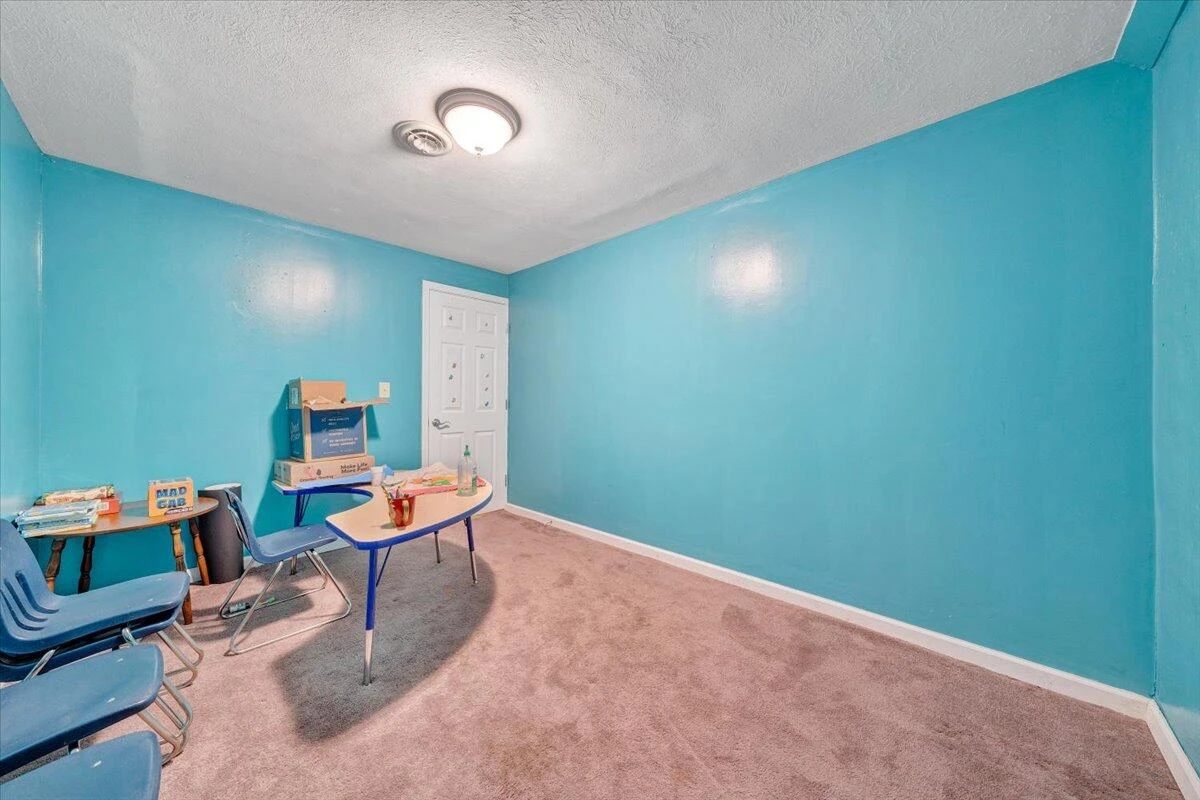 418 Beverly AVE - Photo 37