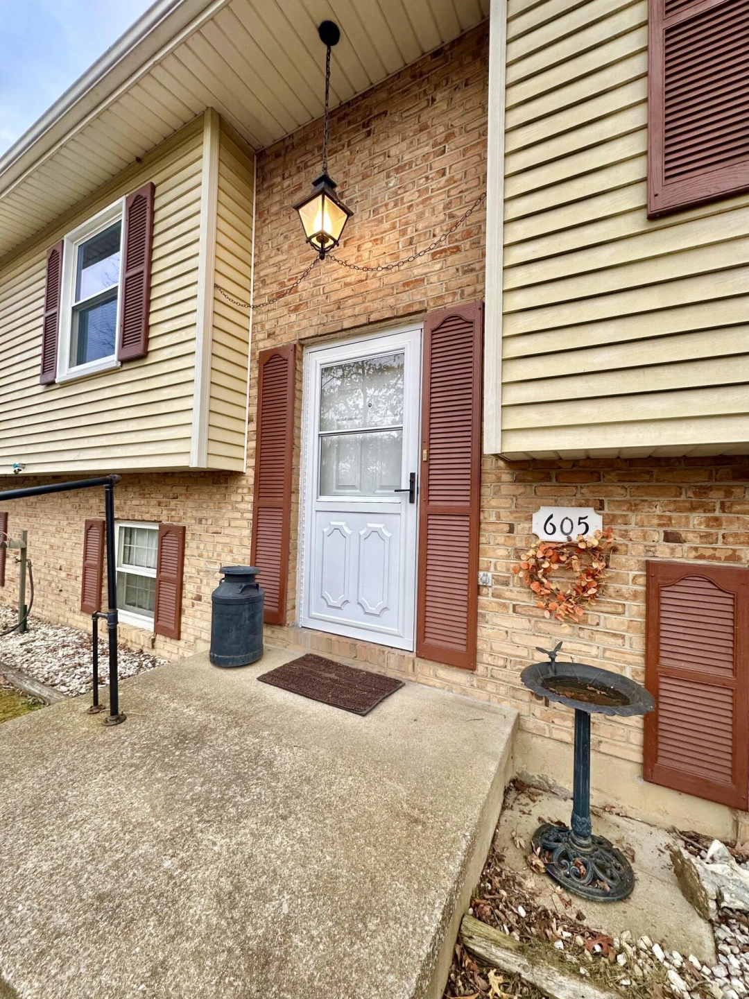 605 Chestnut ST - Photo 7