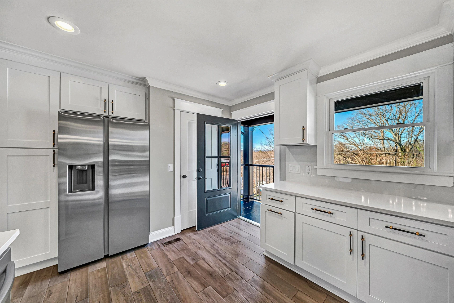 1617 Eastgate AVE - Photo 13