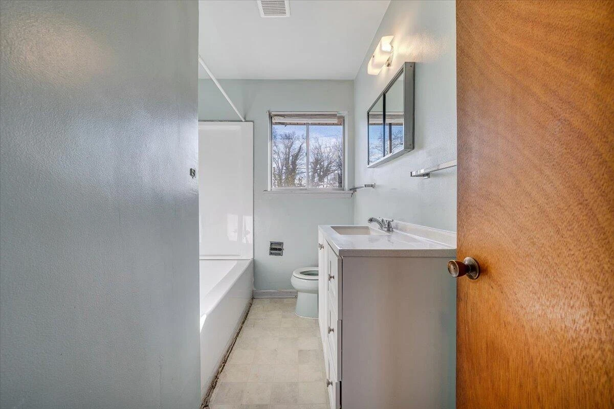 3651 TROUTLAND AVE - Photo 15