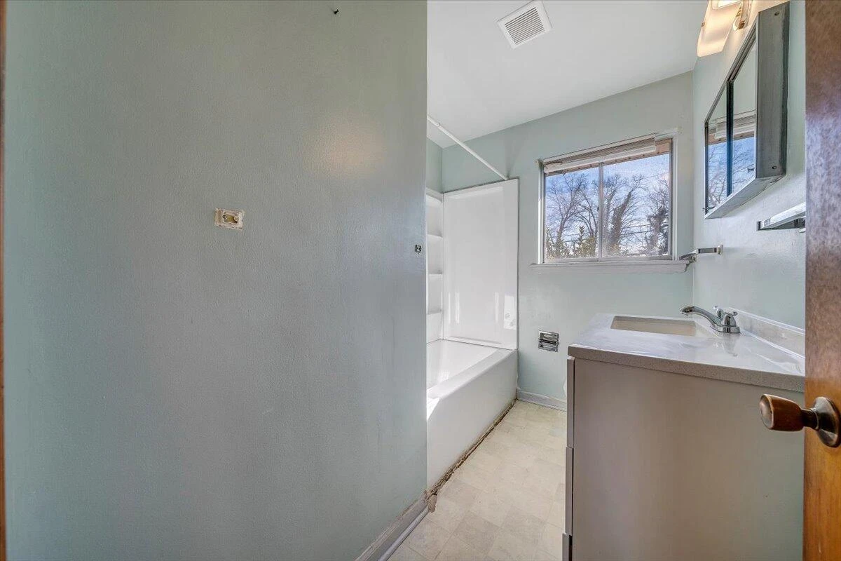3651 TROUTLAND AVE - Photo 16