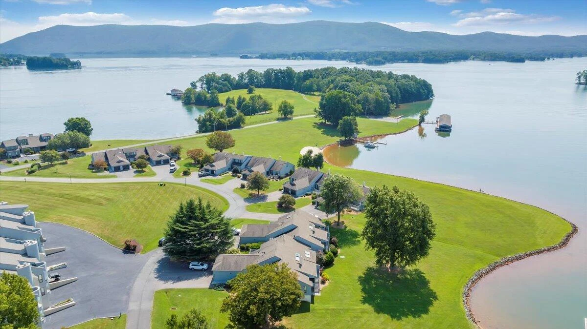 27 Peninsula Point DR - Photo 64