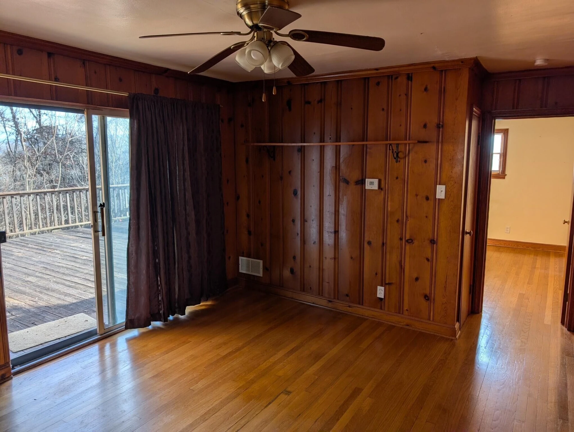 2750 Creston AVE - Photo 4