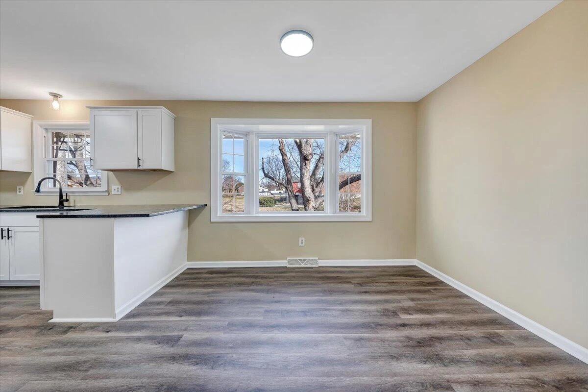 5809 Sierra DR - Photo 13