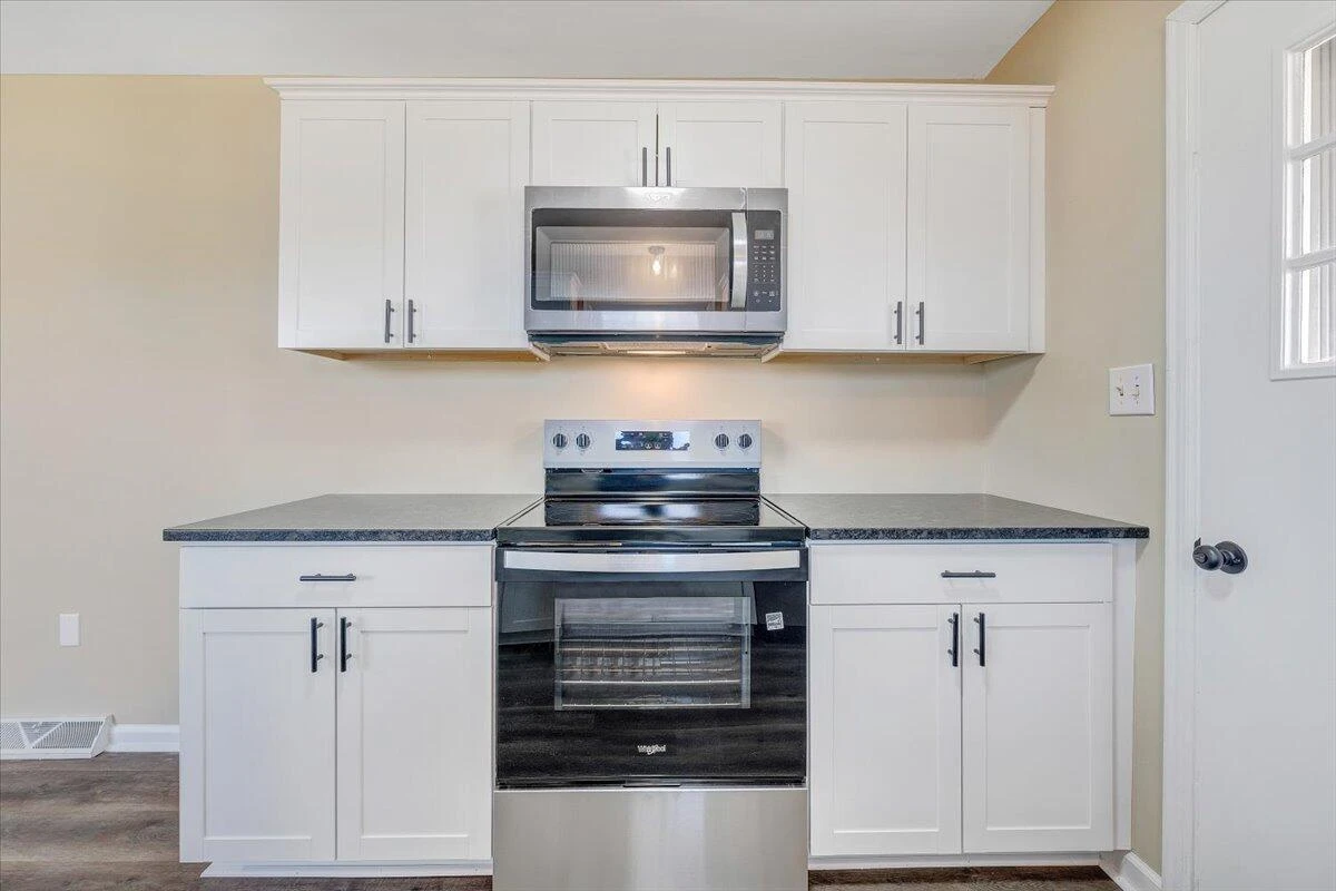5809 Sierra DR - Photo 16