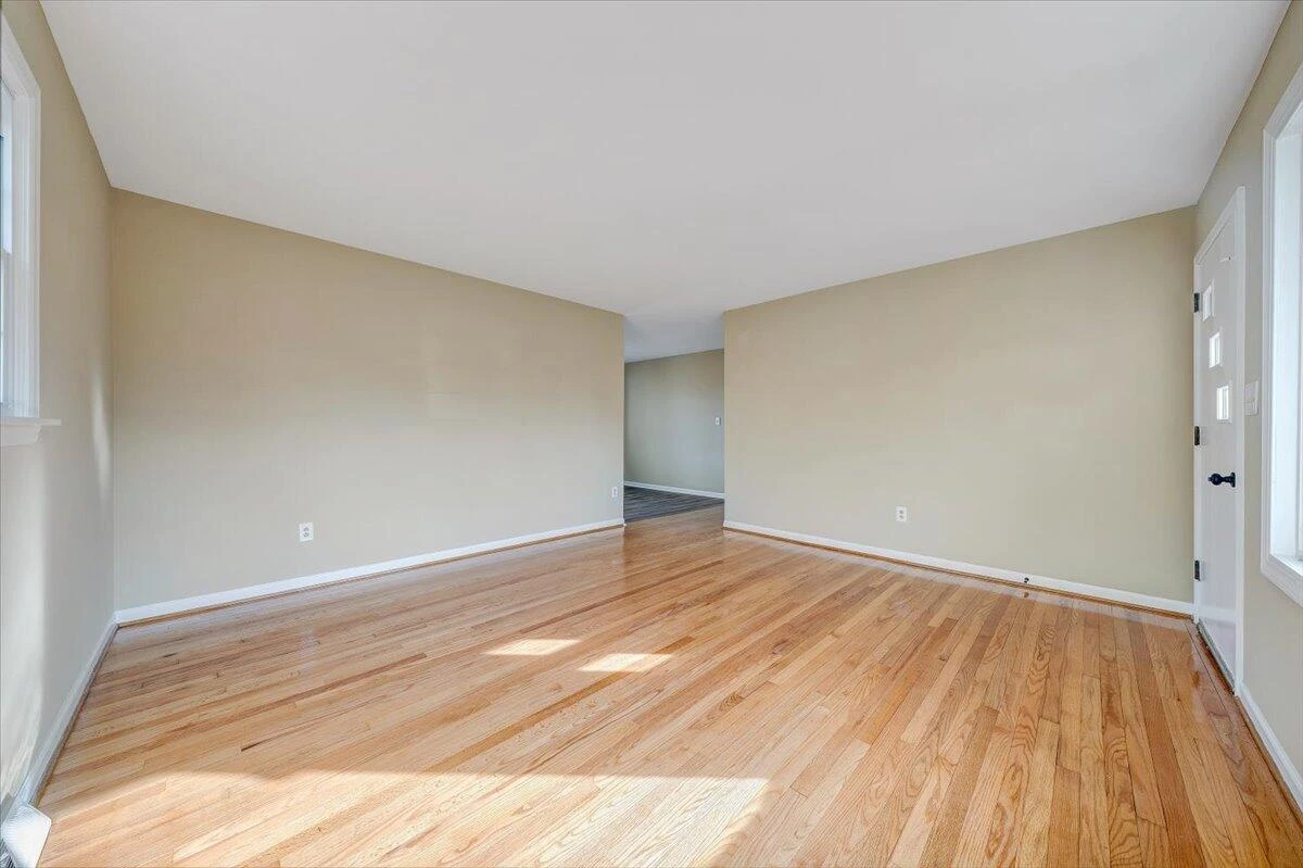 5809 Sierra DR - Photo 19