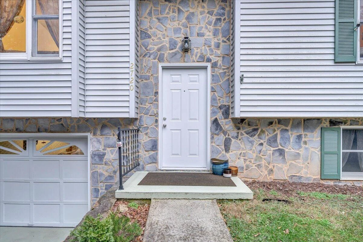 2720 Grandin RD - Photo 21