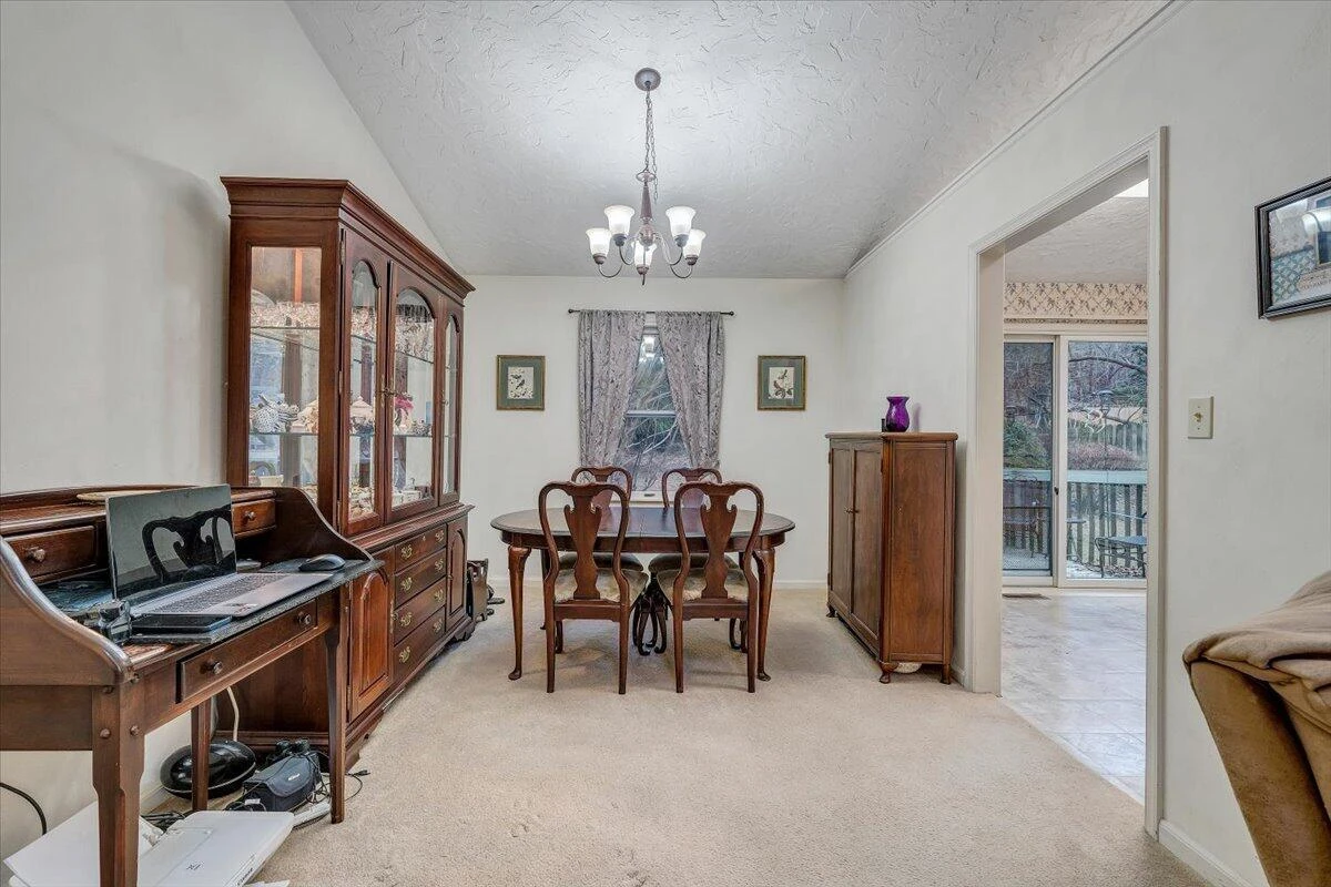 2720 Grandin RD - Photo 27