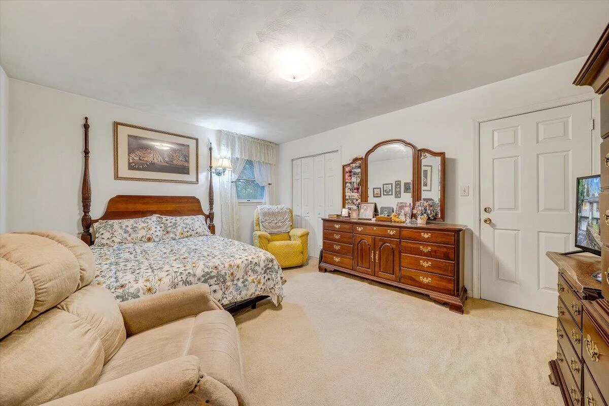 2720 Grandin RD - Photo 34