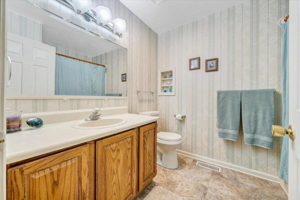 2720 Grandin RD - Photo 40