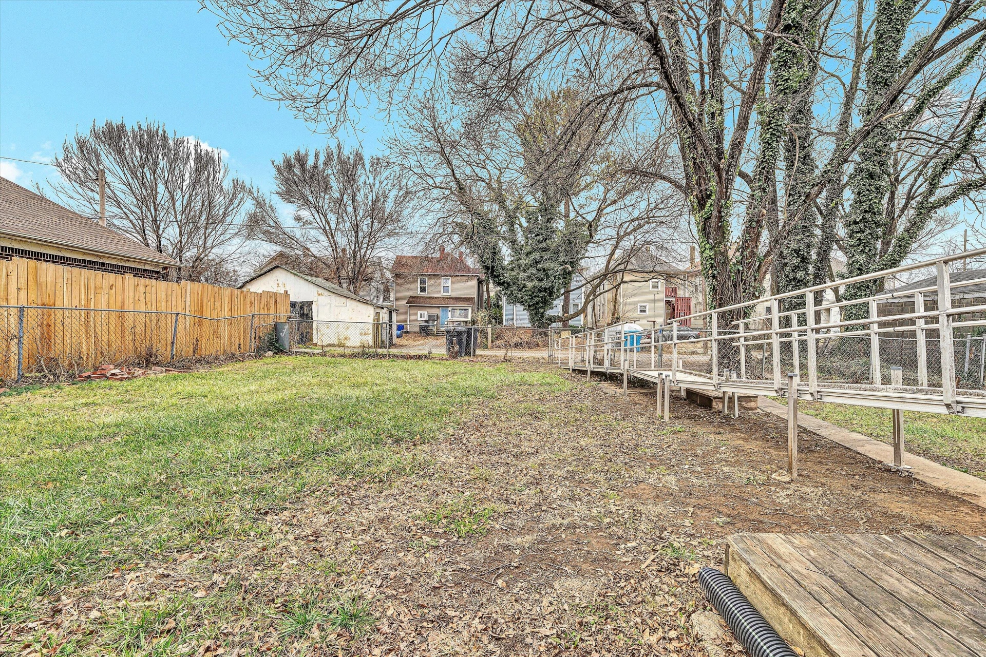 919 Dale AVE - Photo 19