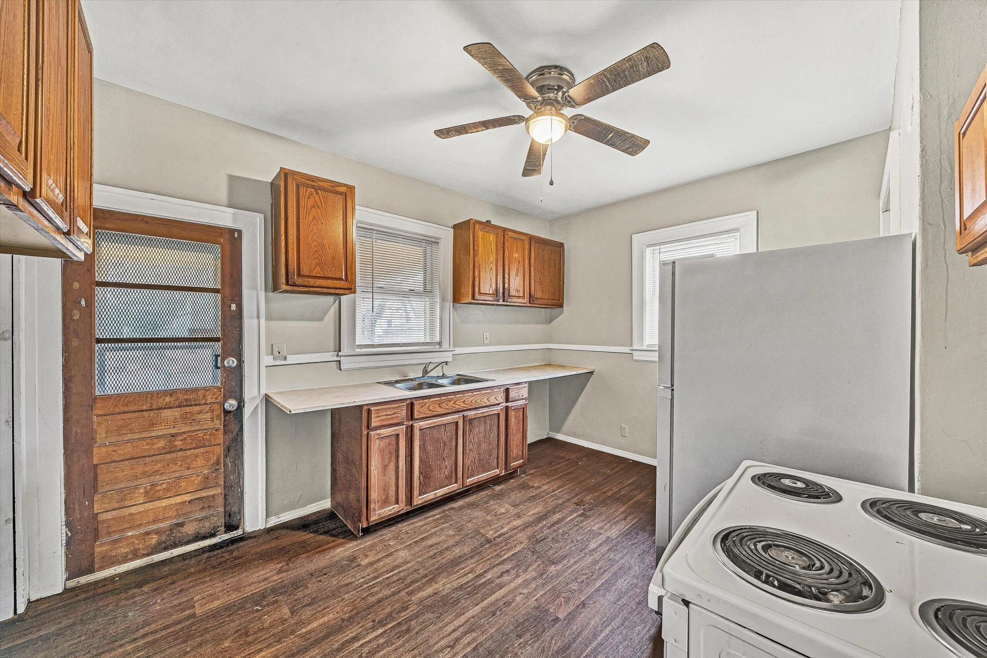 919 Dale AVE - Photo 7