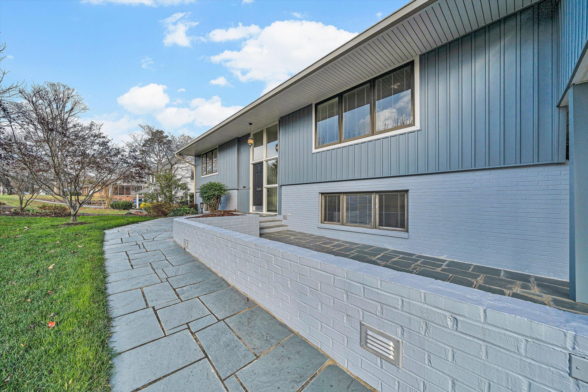 1609 Blair RD - Photo 6