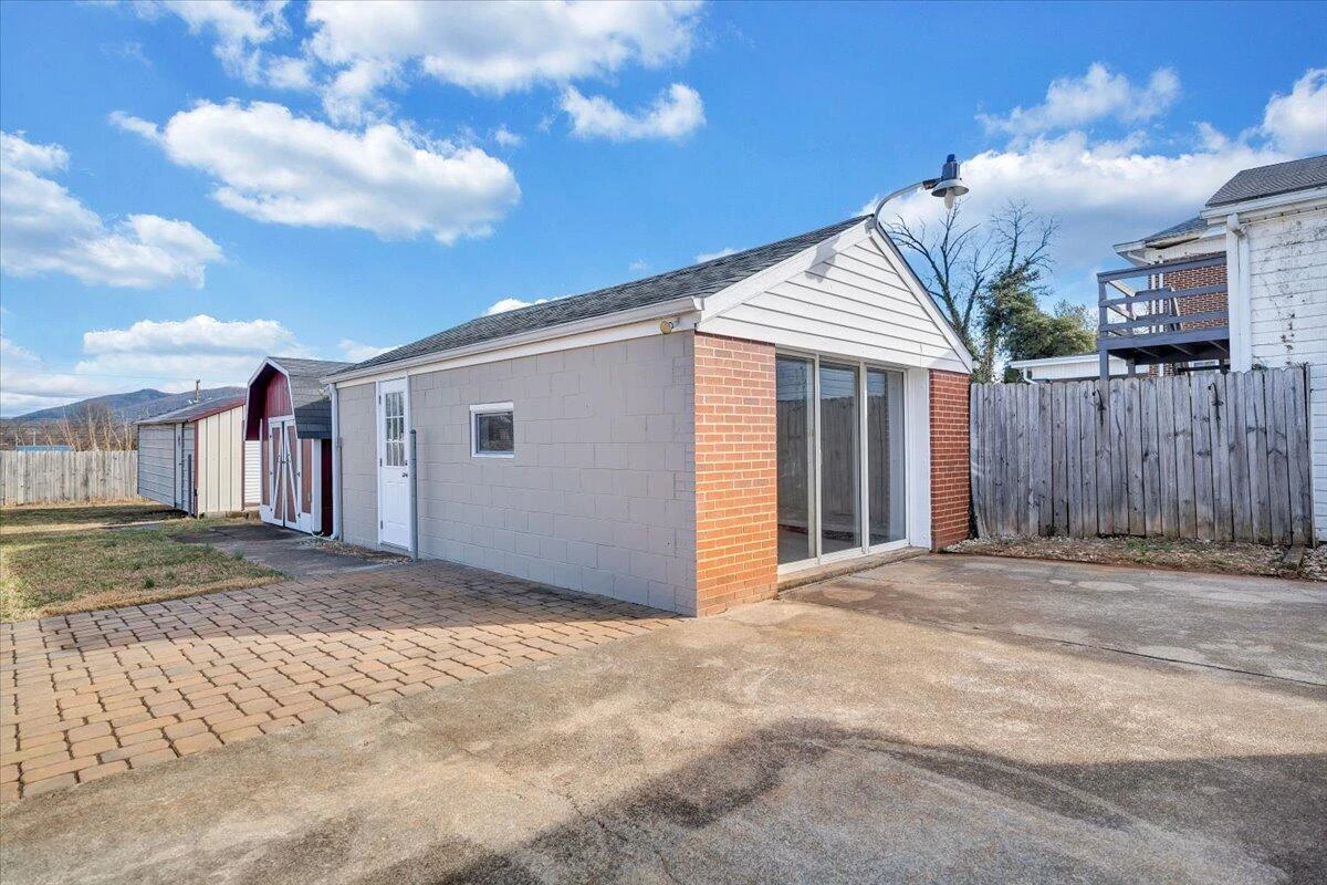 4713 Delray ST - Photo 39