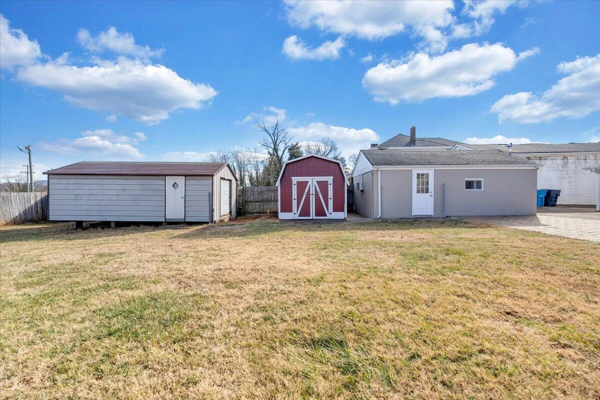 4713 Delray ST - Photo 45