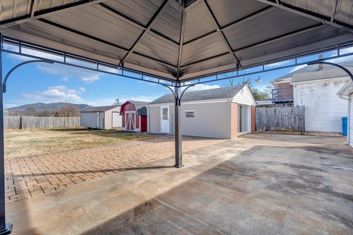 4713 Delray ST - Photo 8