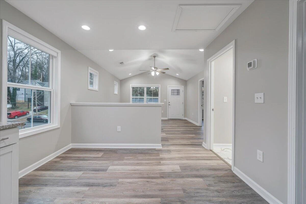 1424 Varnell AVE - Photo 11