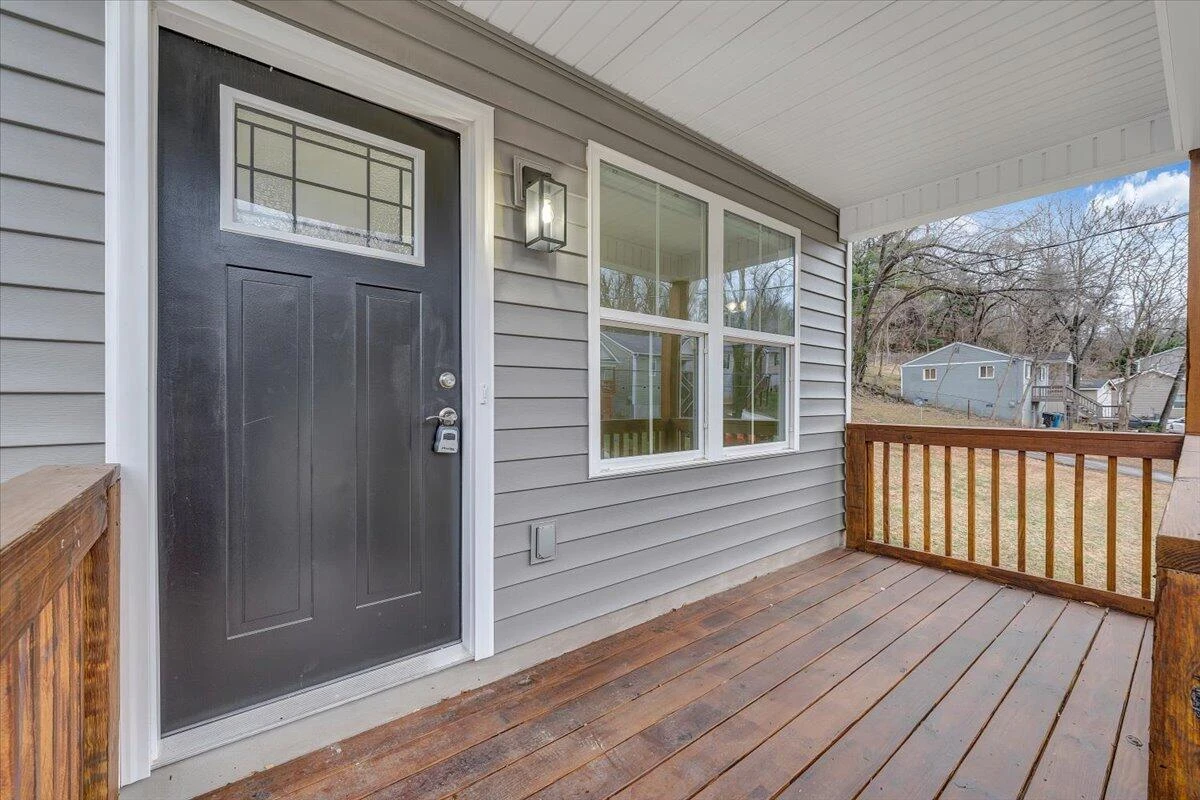 1424 Varnell AVE - Photo 5