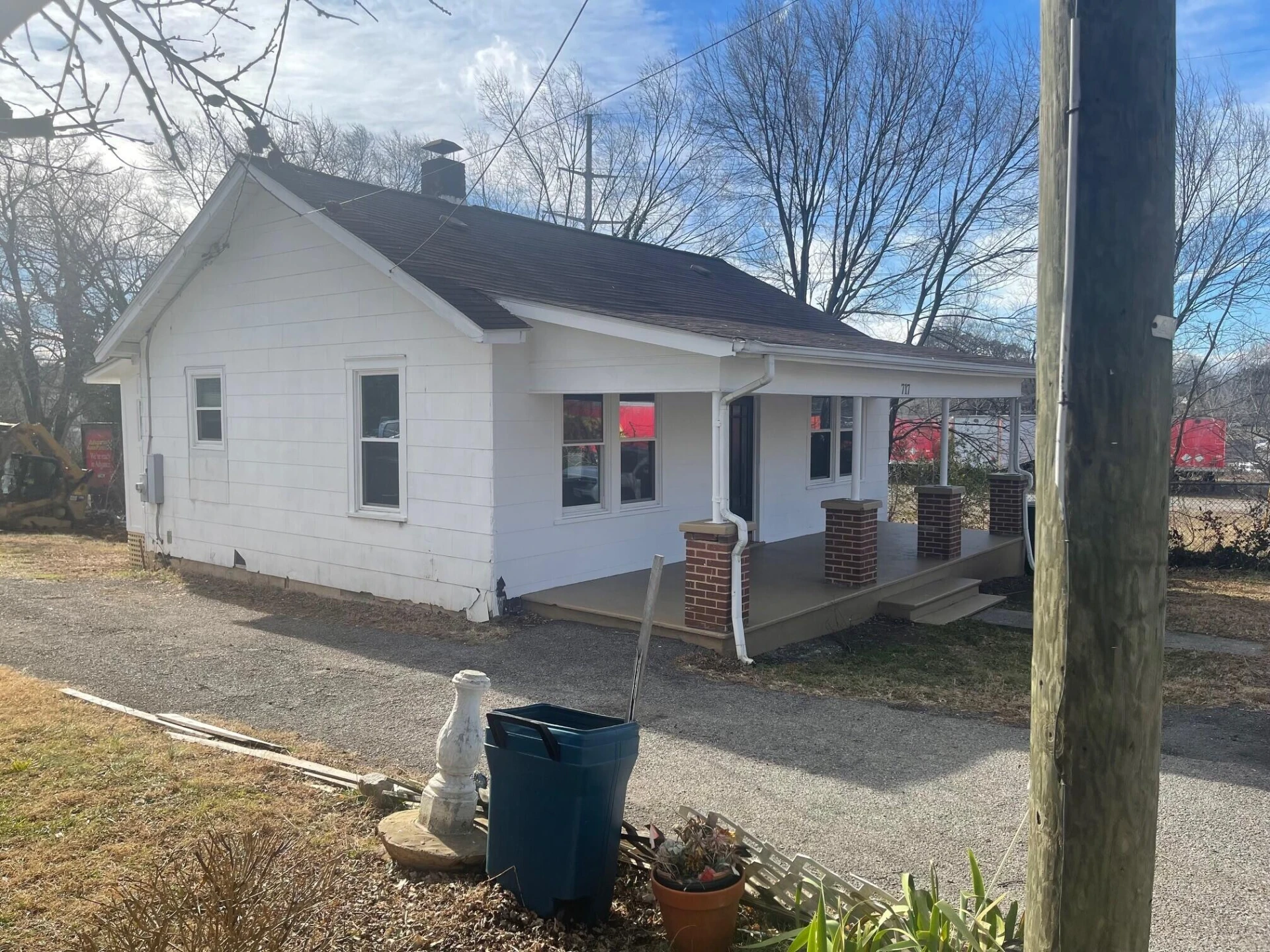 717 Mississippi AVE - Photo 2