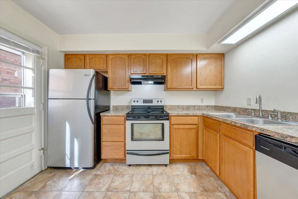 1519 Watauga ST #E - Photo 12