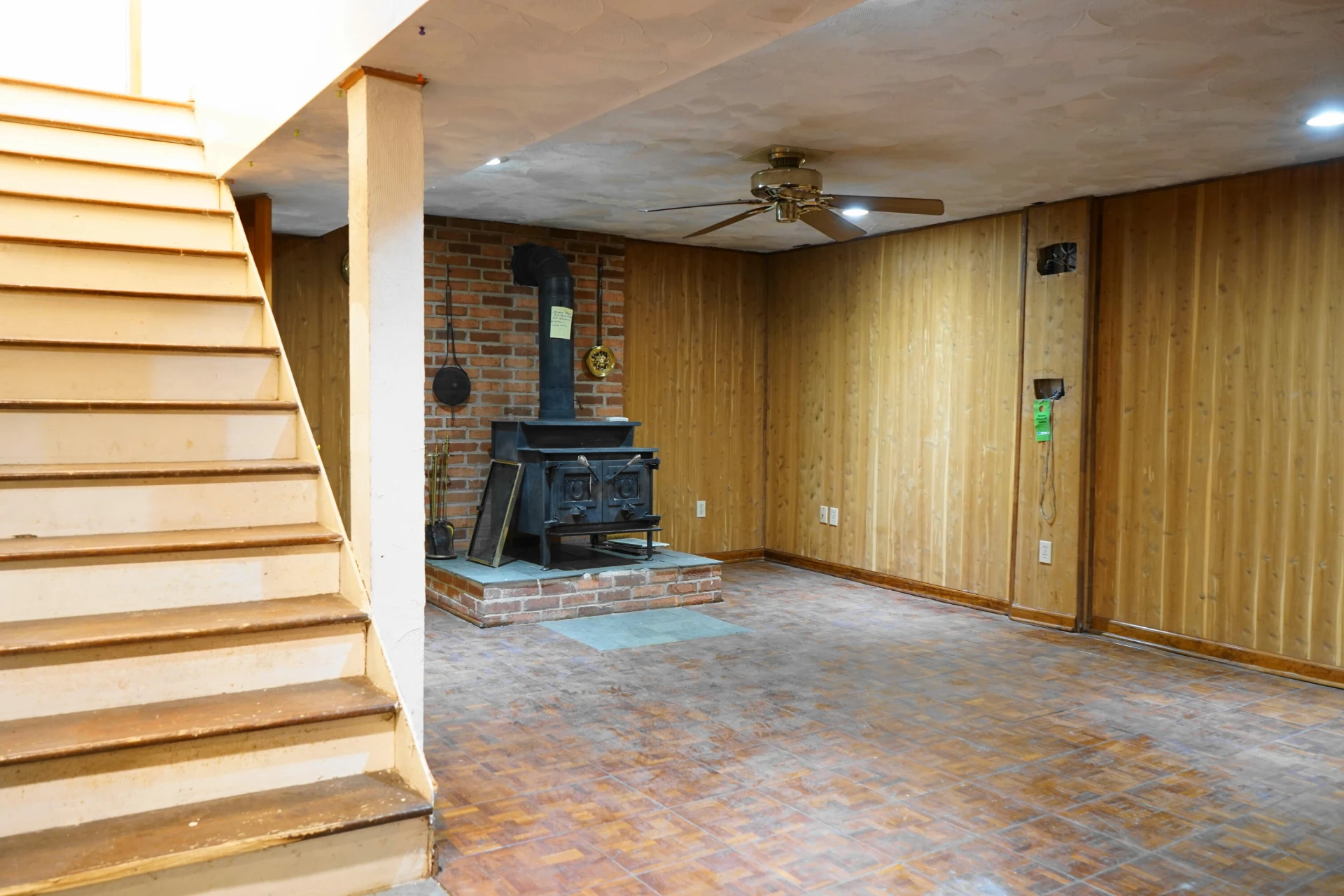 934 Pocahontas AVE - Photo 24