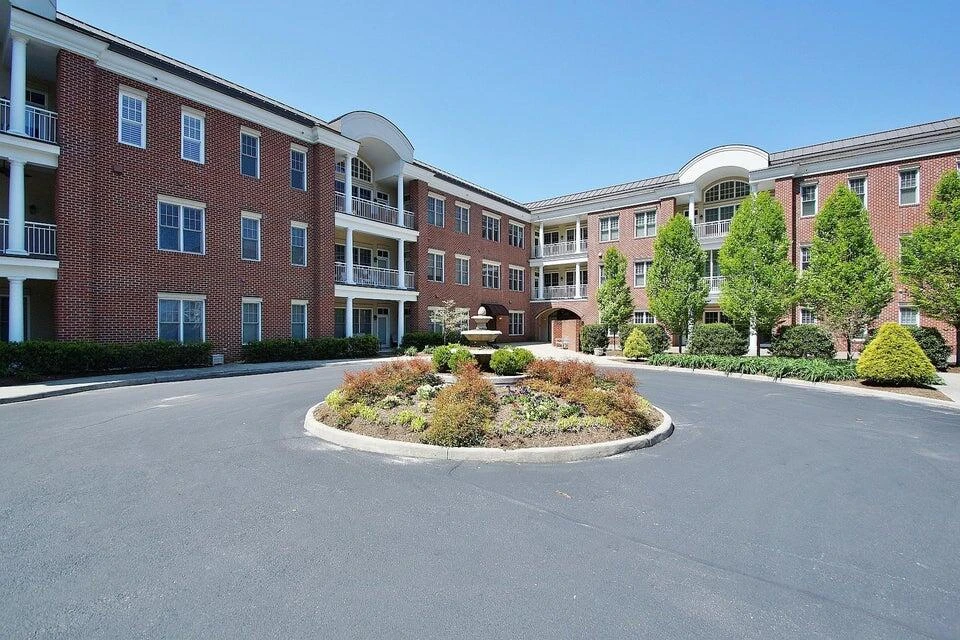 2125 Yellow Mountain RD #101