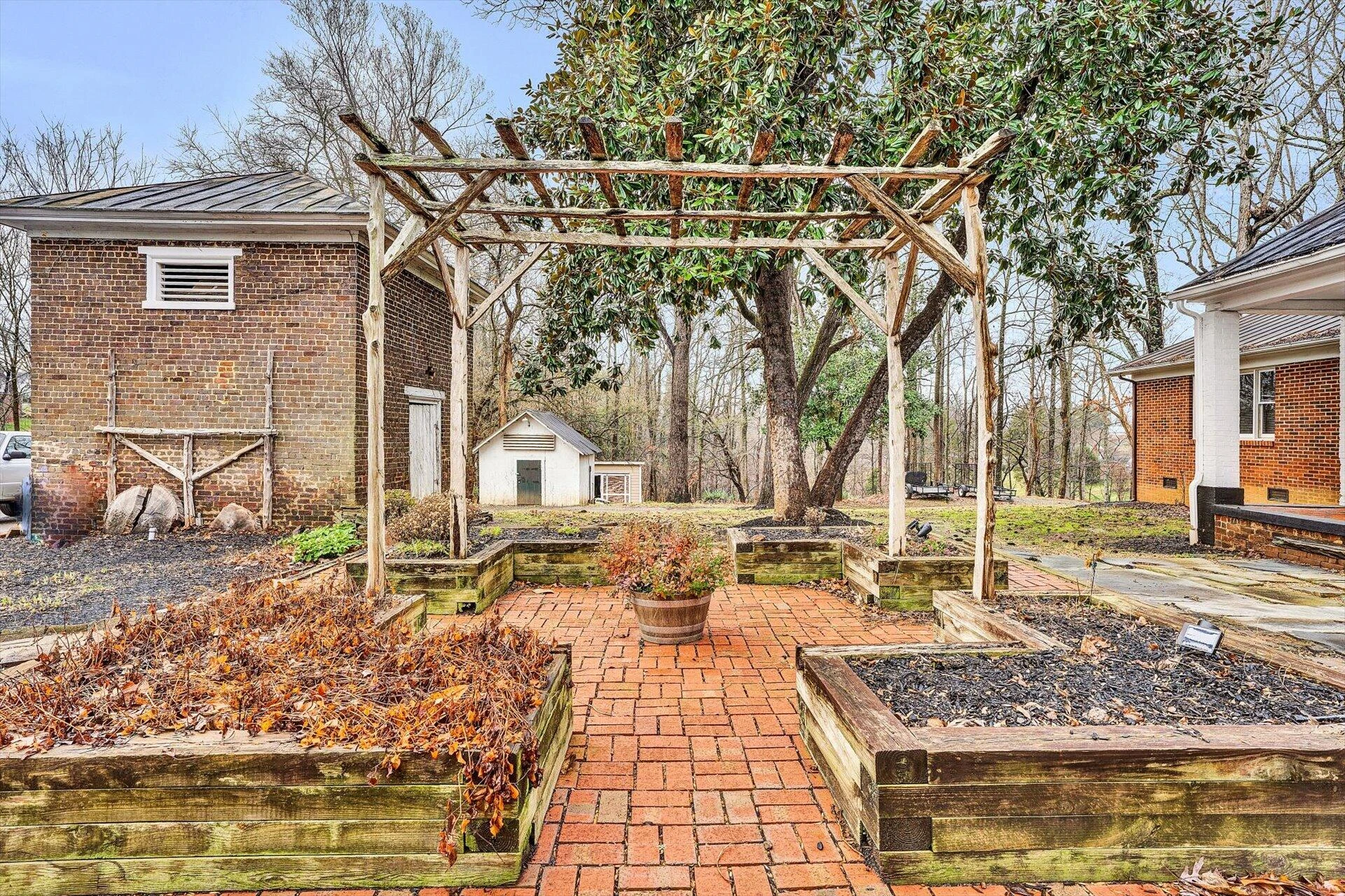 50 FLOYD AVE - Photo 53