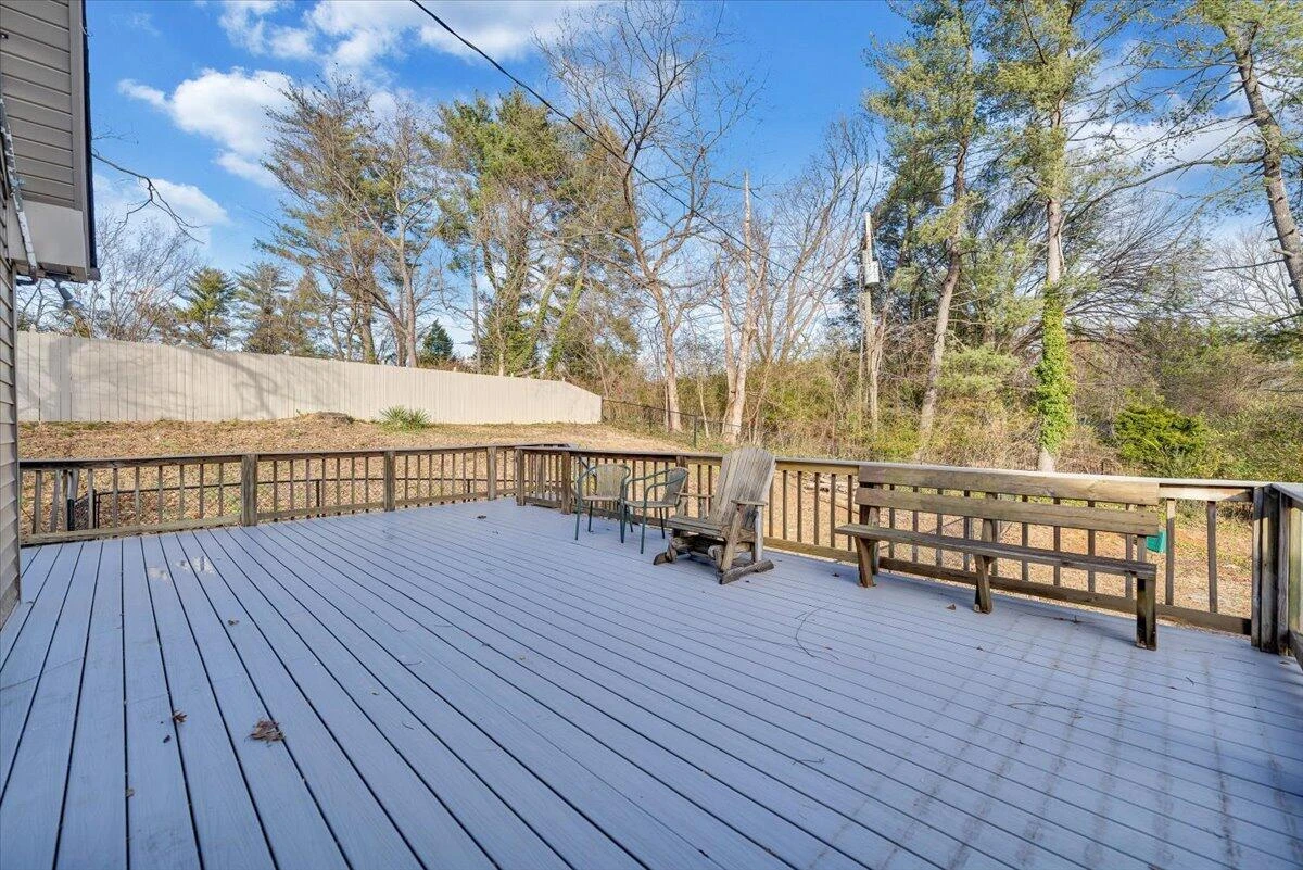 4315 Cravens Creek RD - Photo 36
