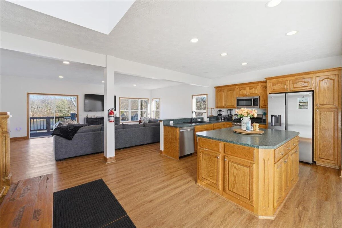 1970 Morewood RD - Photo 4