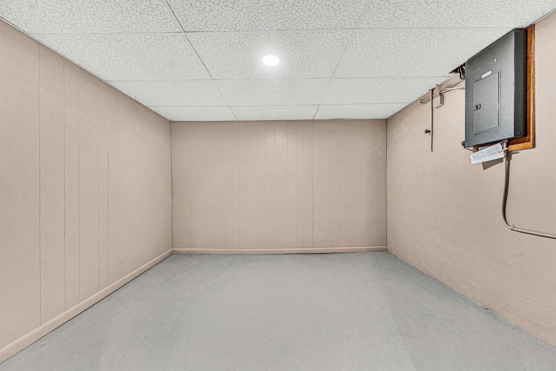 2332 Stallion CIR - Photo 45