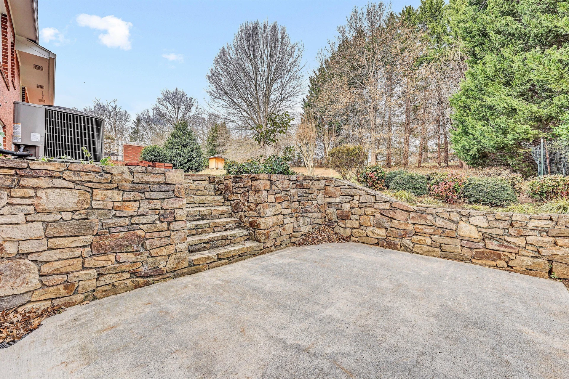 2332 Stallion CIR - Photo 49