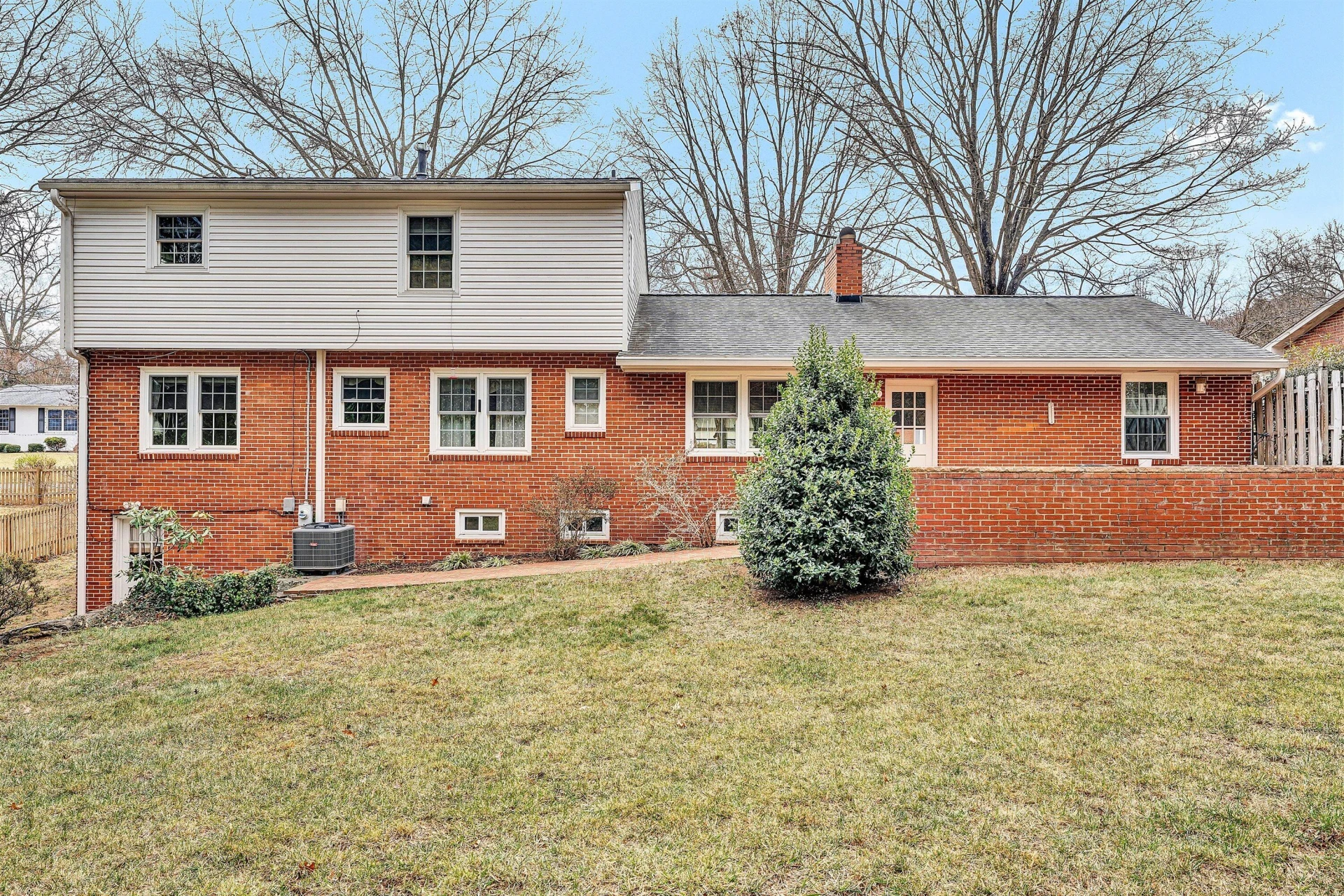 2332 Stallion CIR - Photo 51