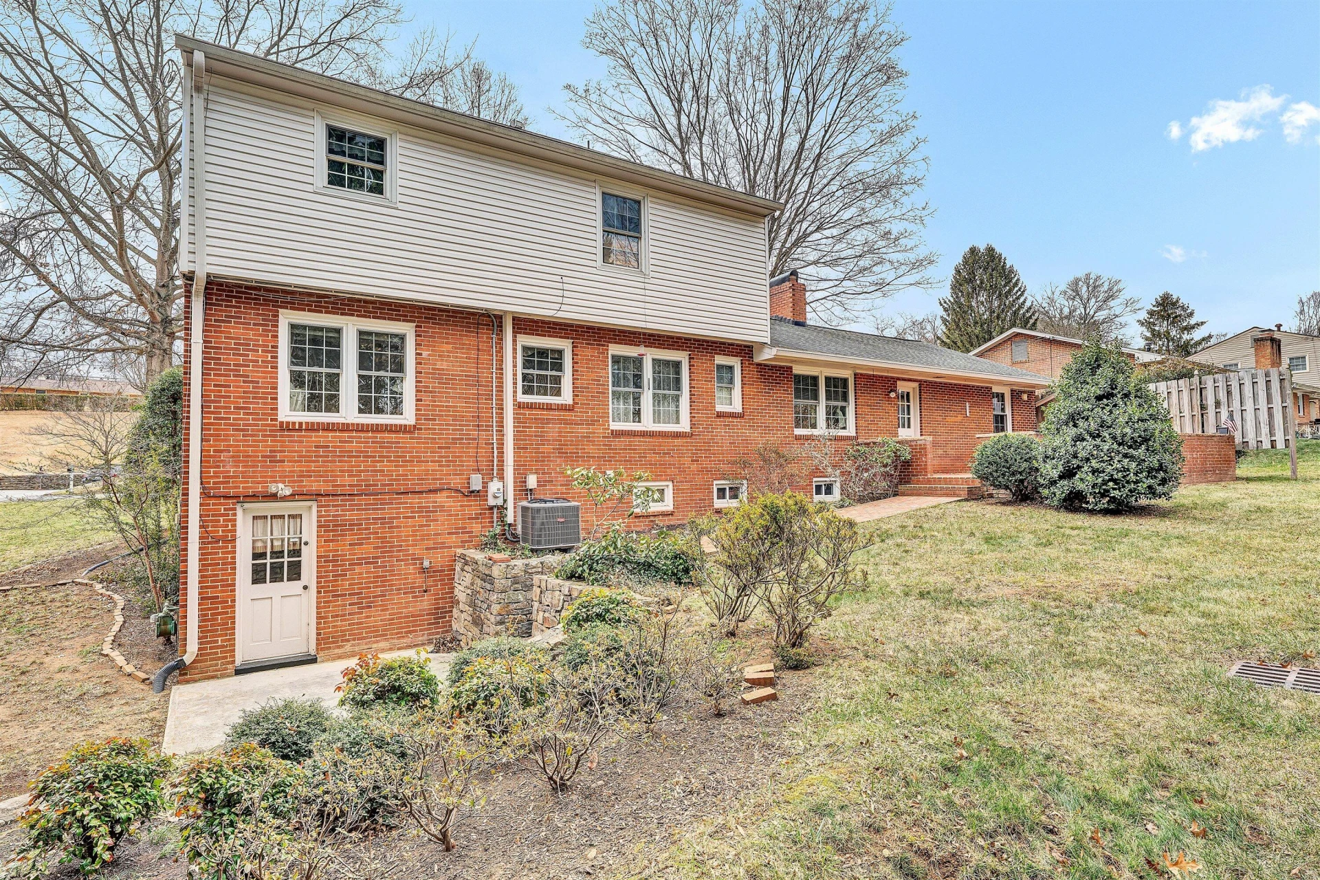 2332 Stallion CIR - Photo 53