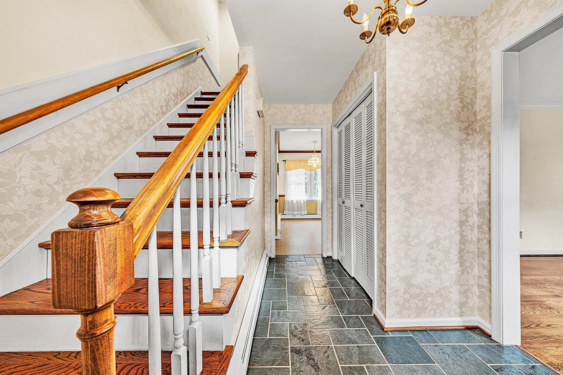 2332 Stallion CIR - Photo 12