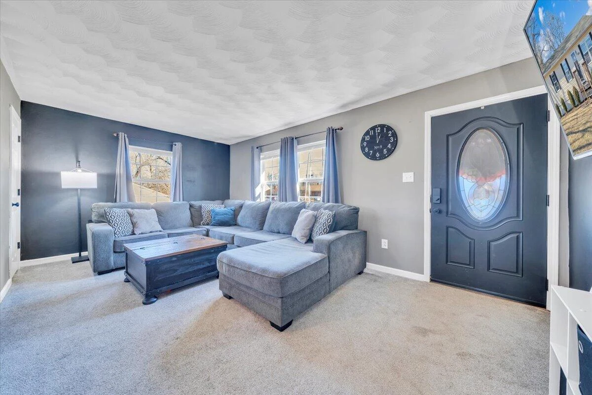 2624 Radford RD - Photo 4