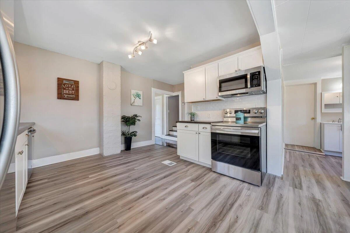 1735 20th ST - Photo 10