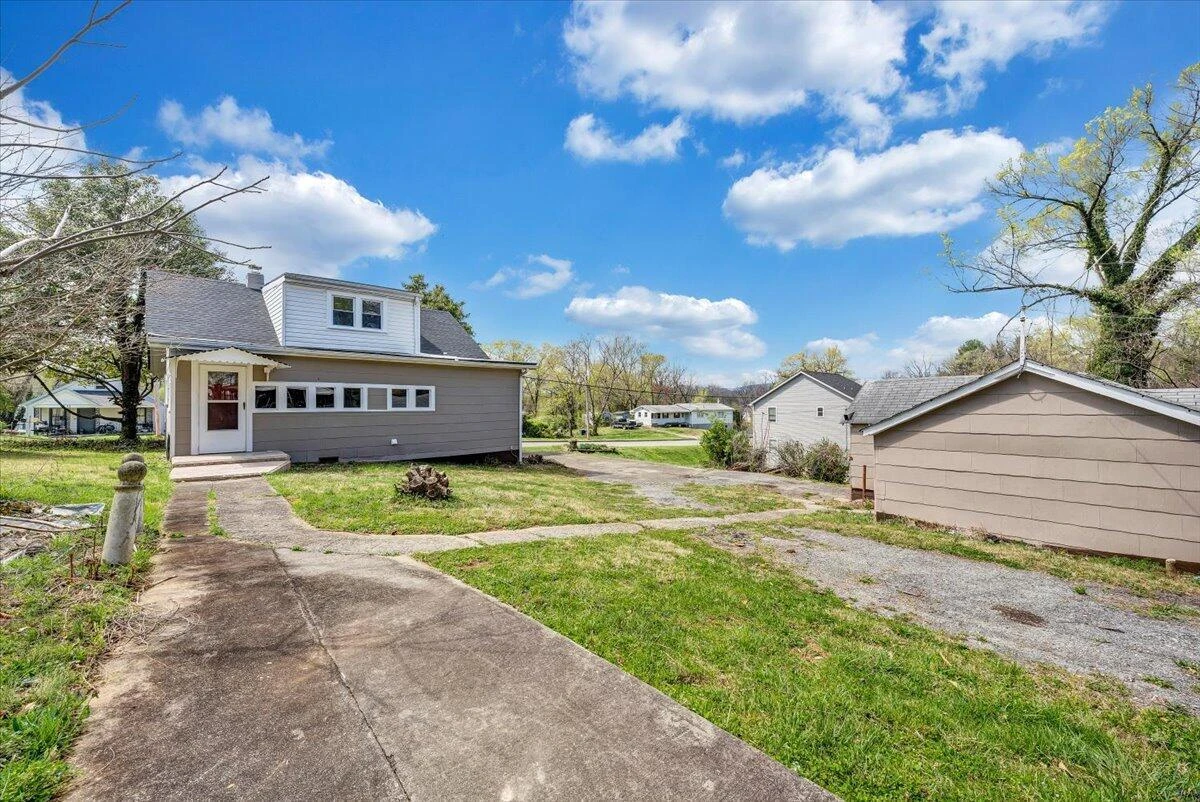 1735 20th ST - Photo 21