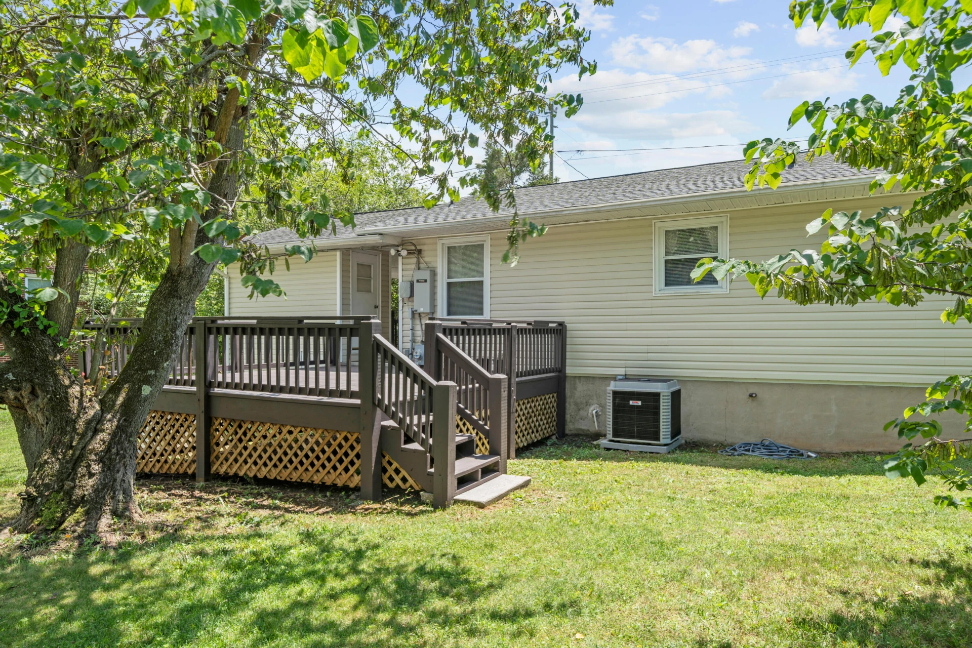 3268 Read Mountain RD - Photo 19