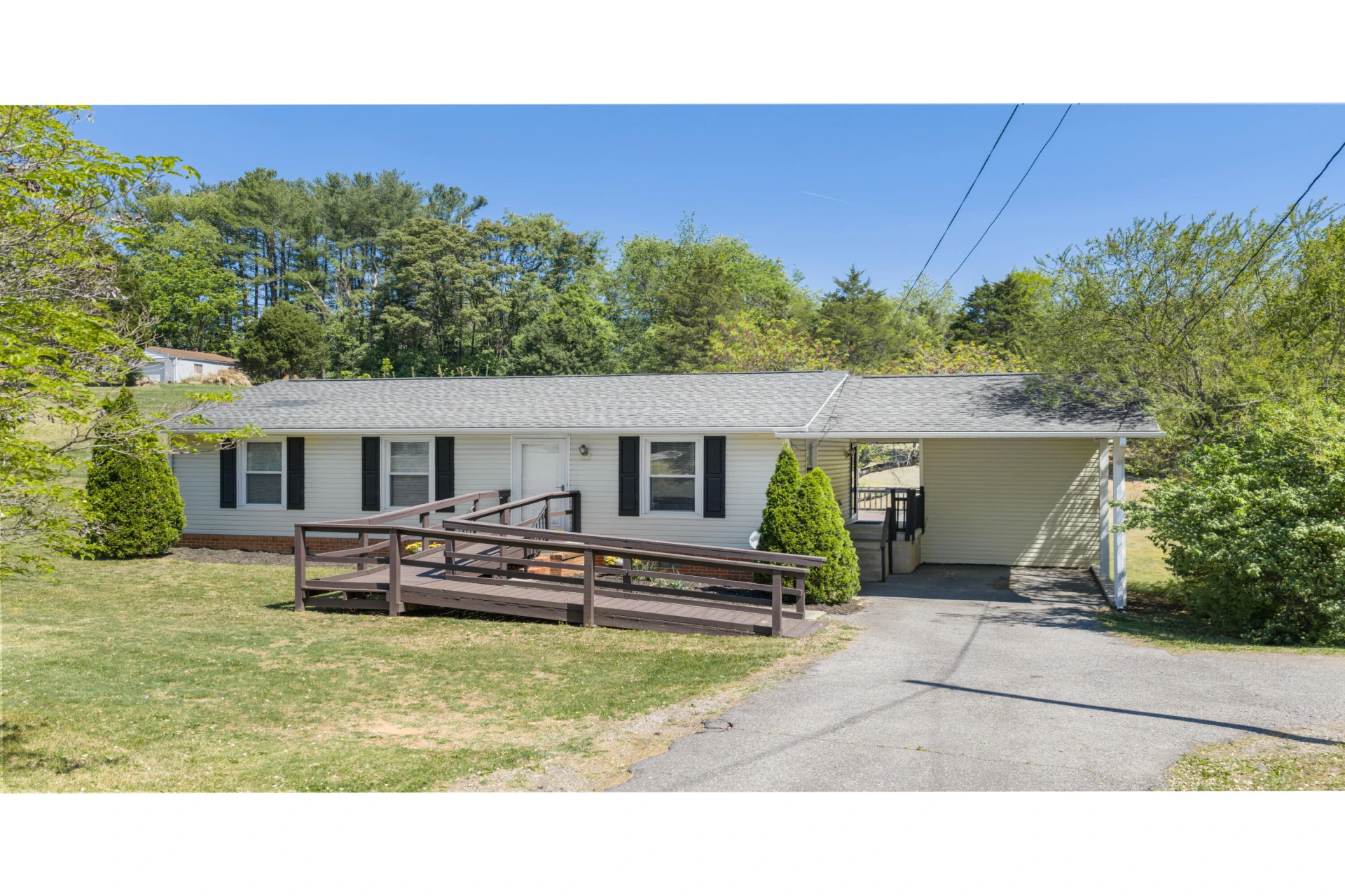 3268 Read Mountain RD - Photo 2