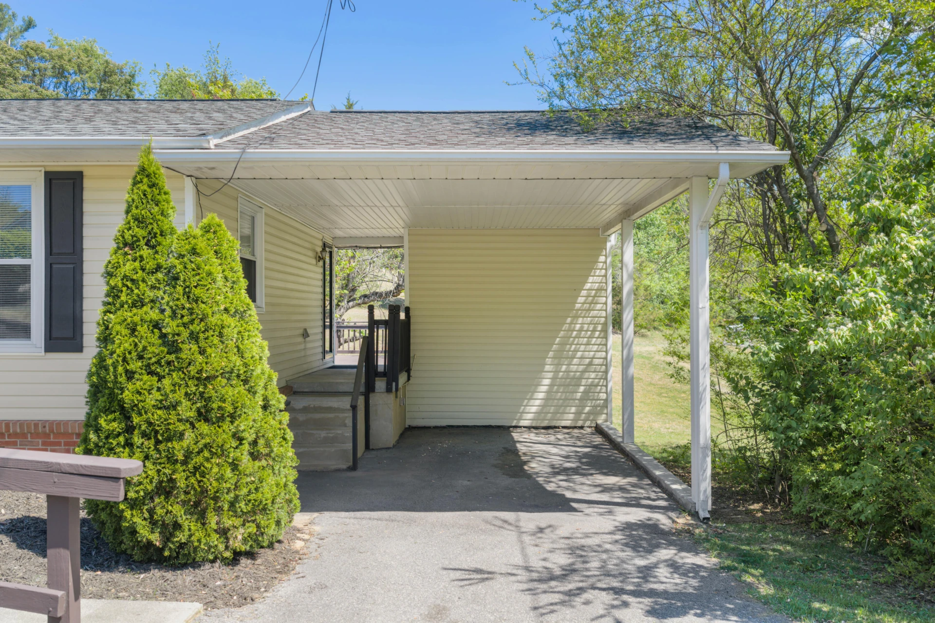 3268 Read Mountain RD - Photo 3