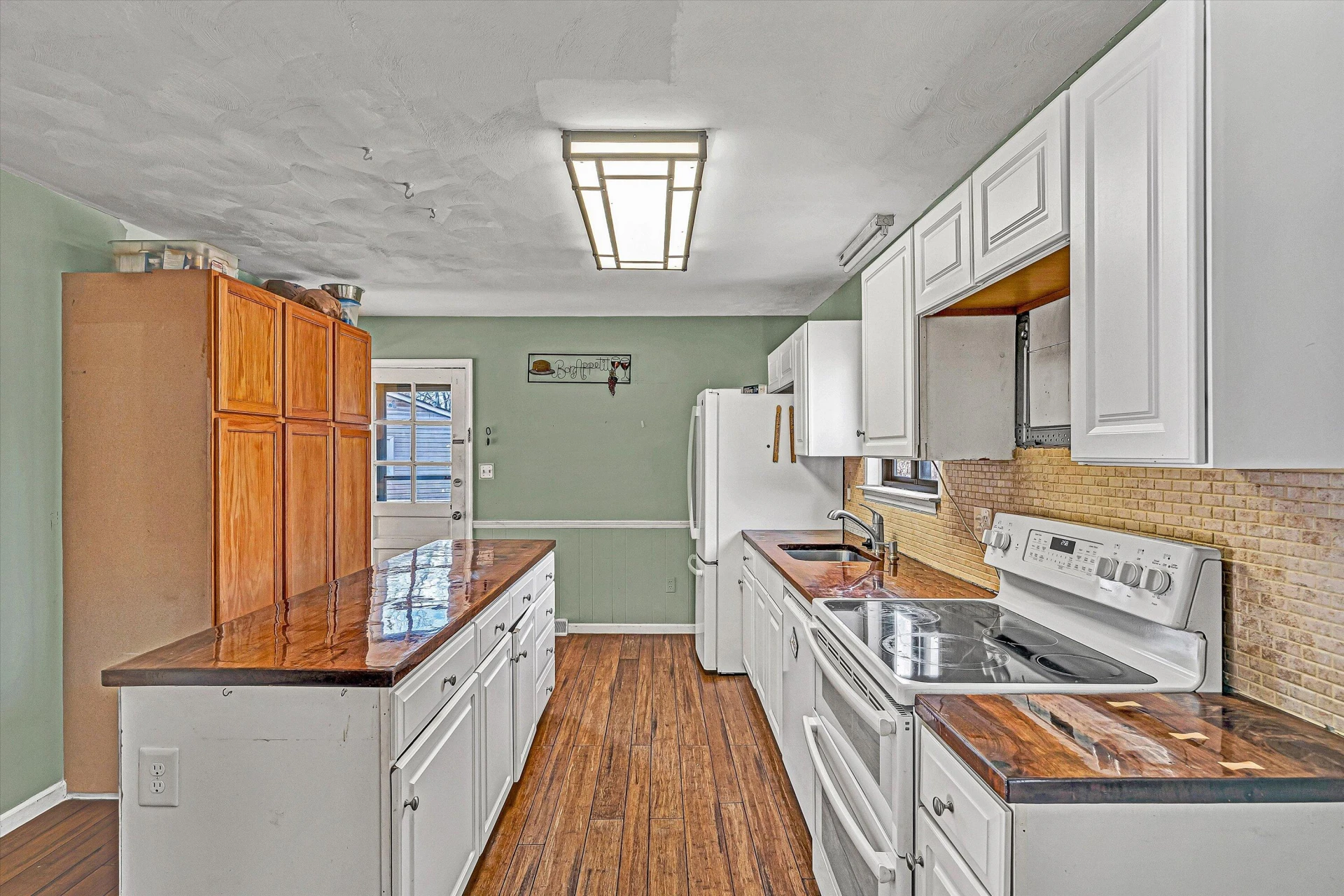 4064 CRAWFORD RD - Photo 6