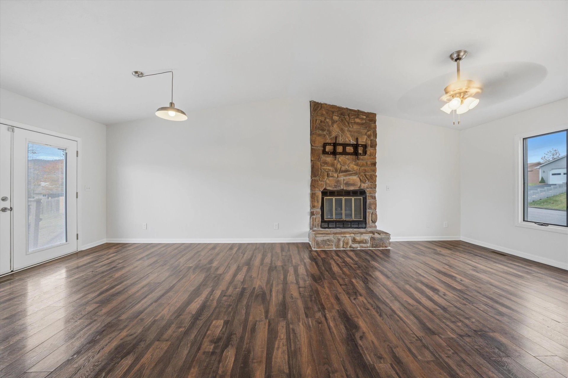 3702 Glade Hill CIR - Photo 4