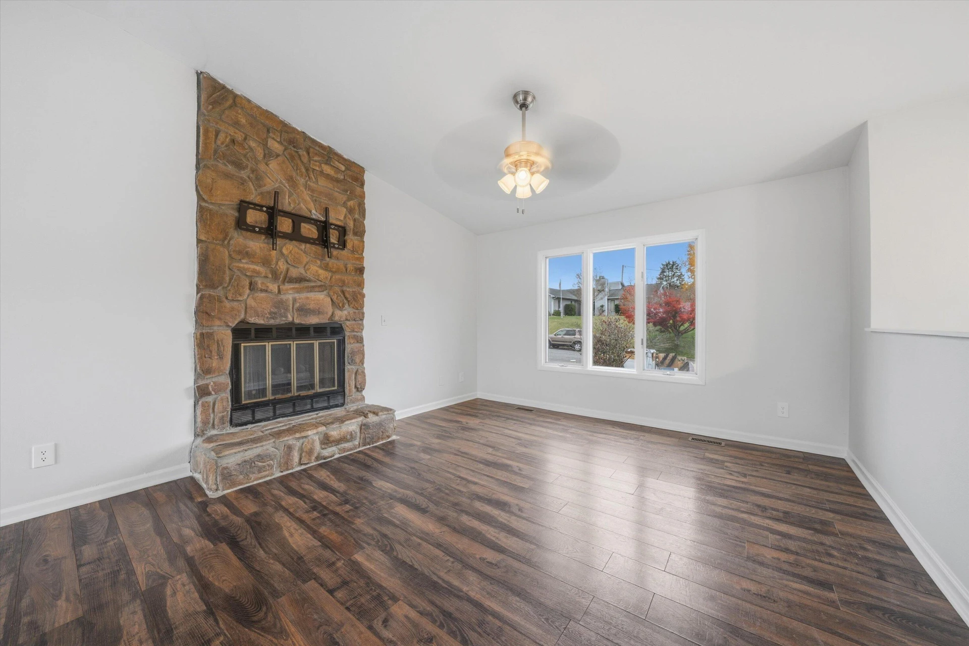 3702 Glade Hill CIR - Photo 5