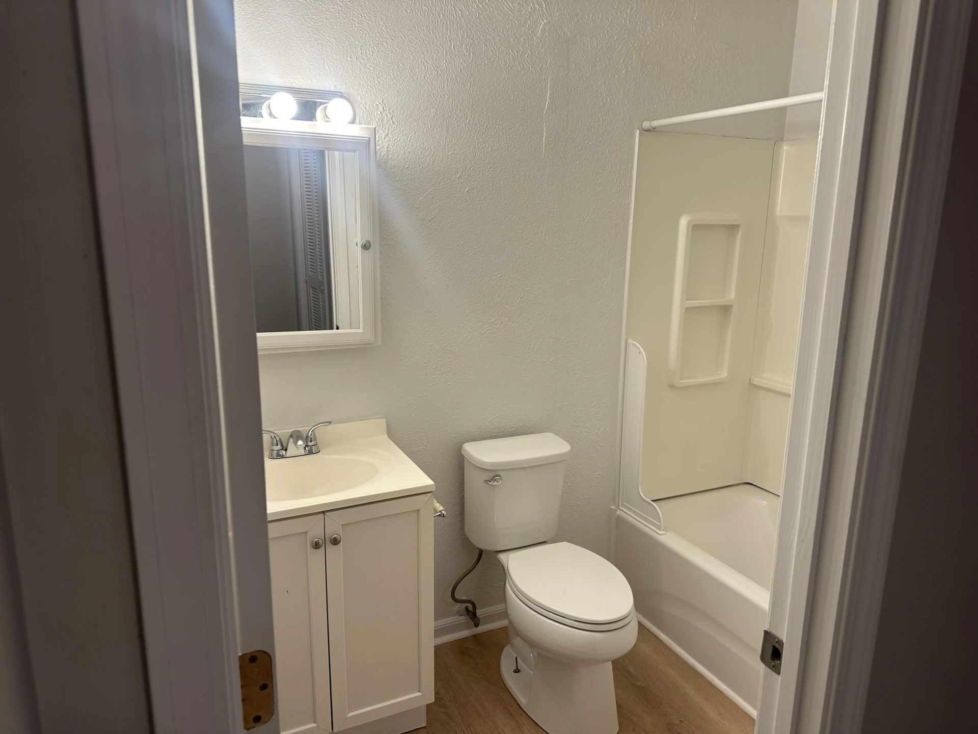 1517 Lexington AVE - Photo 5