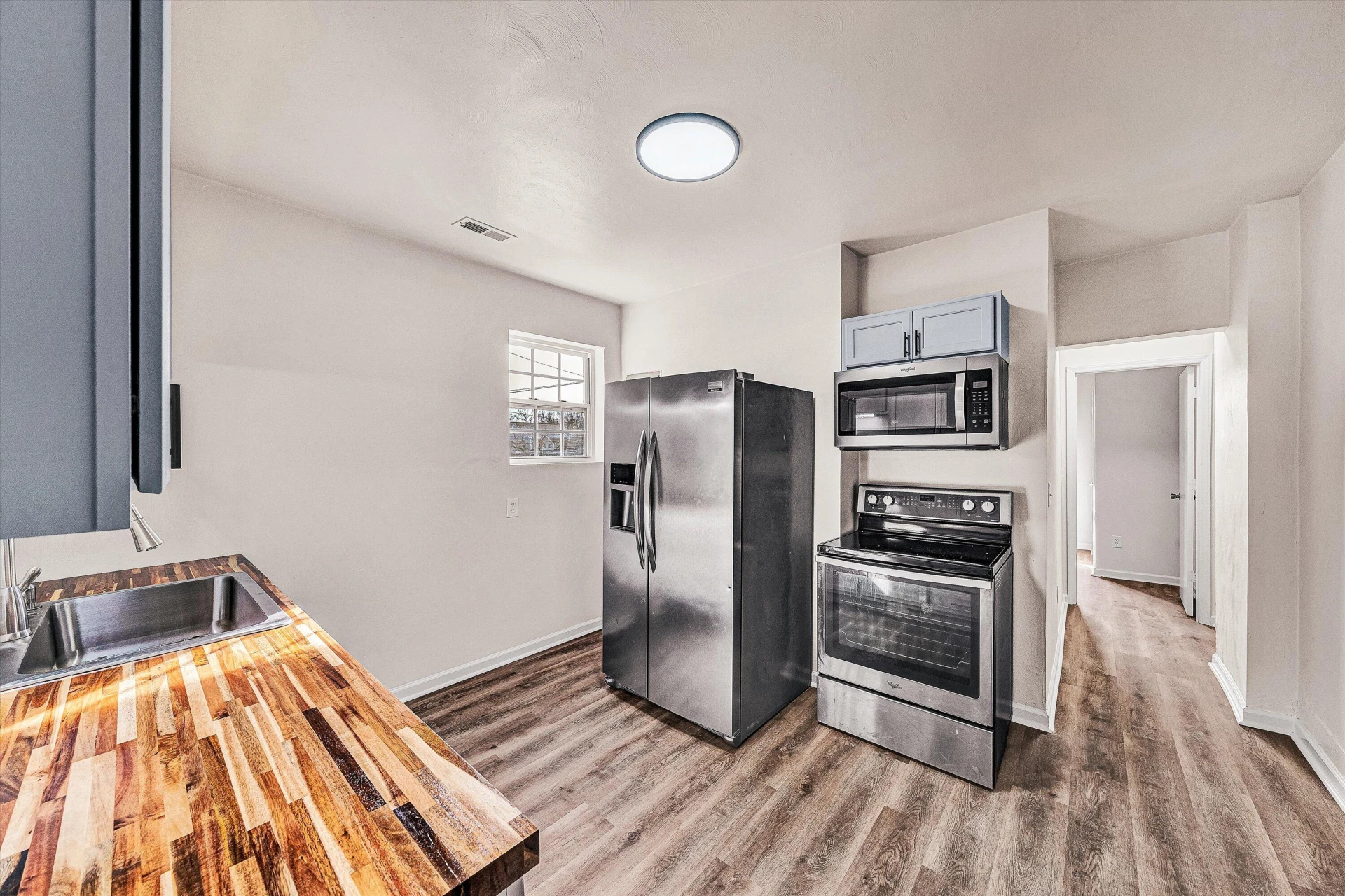 1001 Hanover AVE - Photo 12