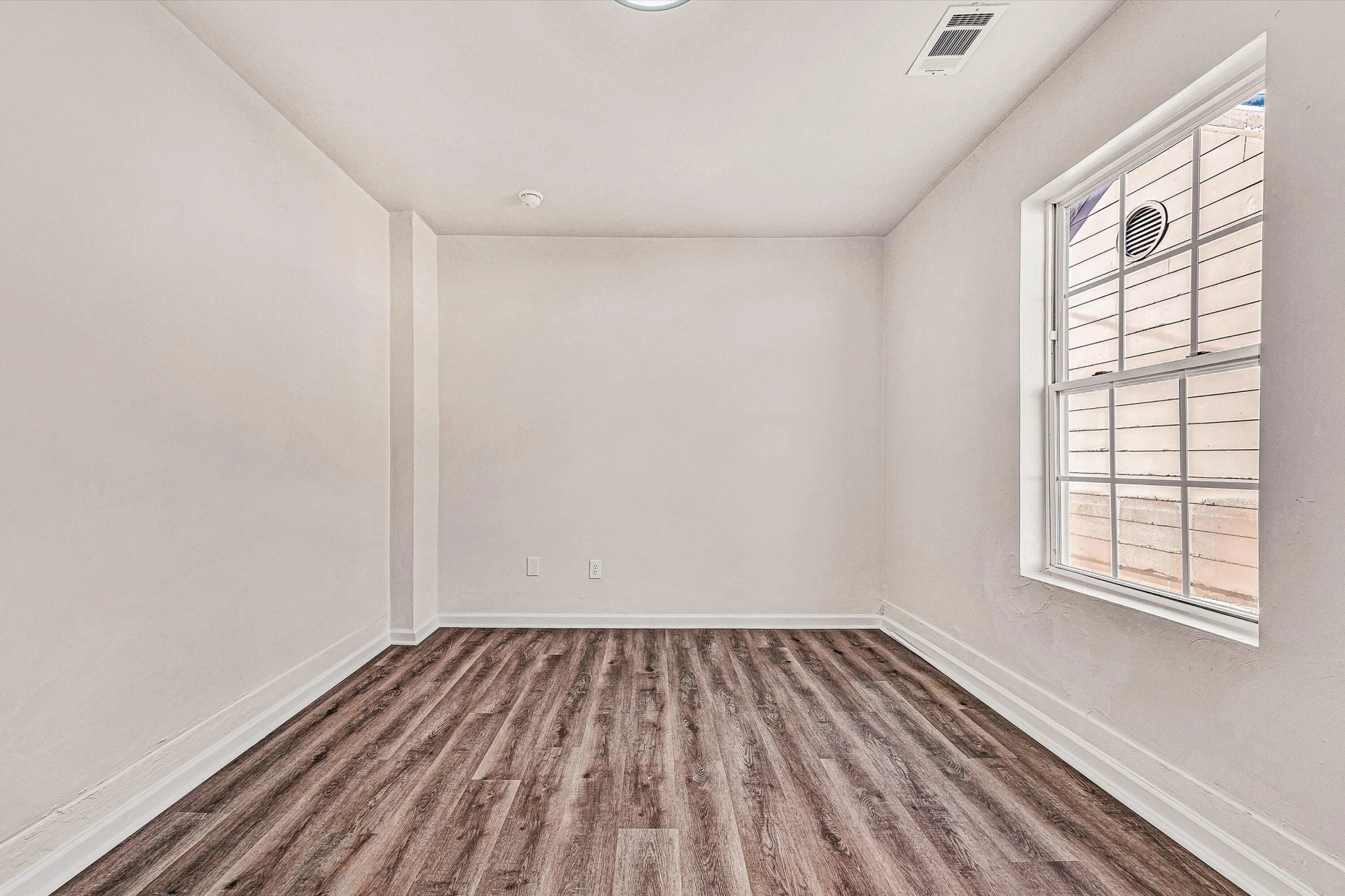 1001 Hanover AVE - Photo 13