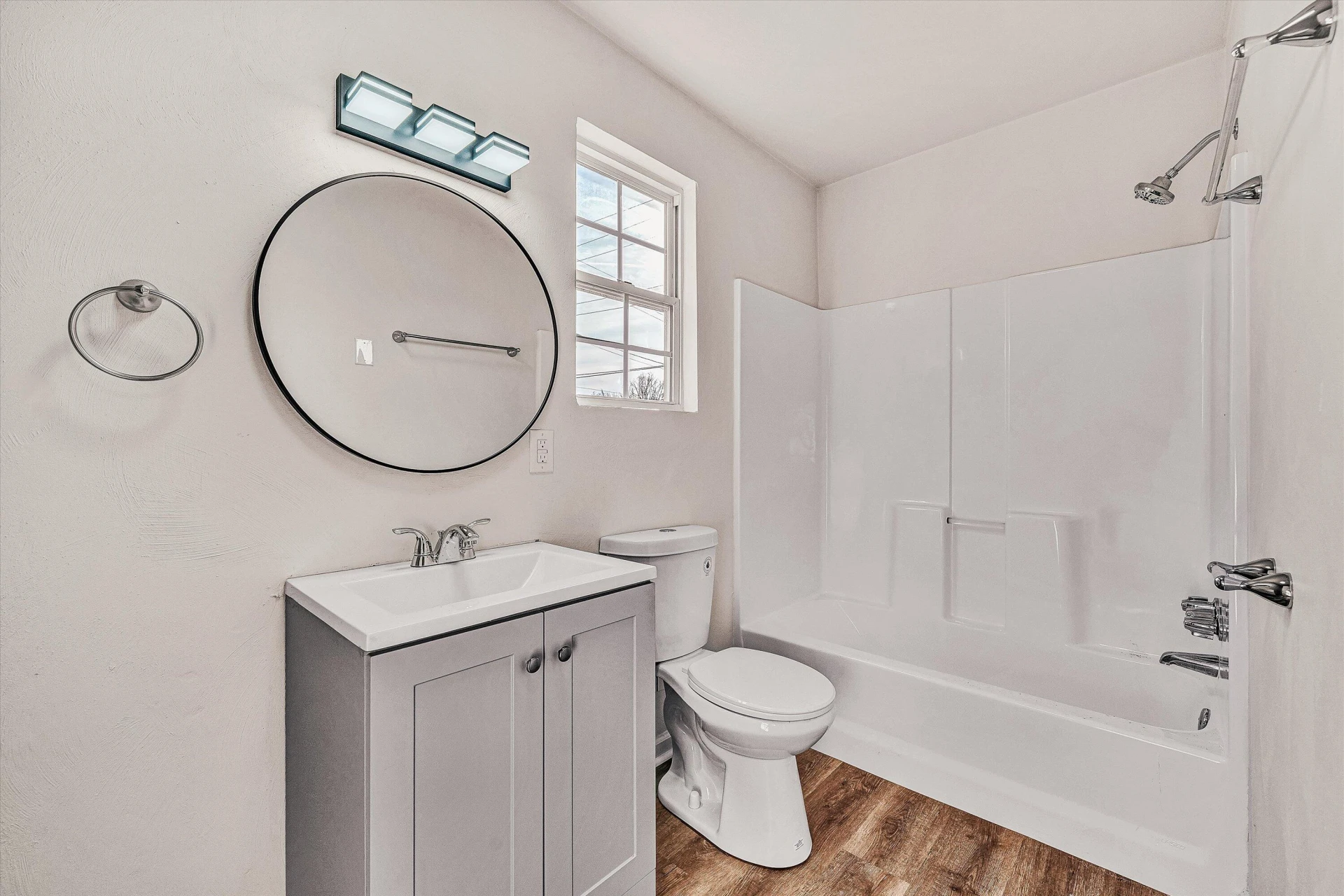 1001 Hanover AVE - Photo 15