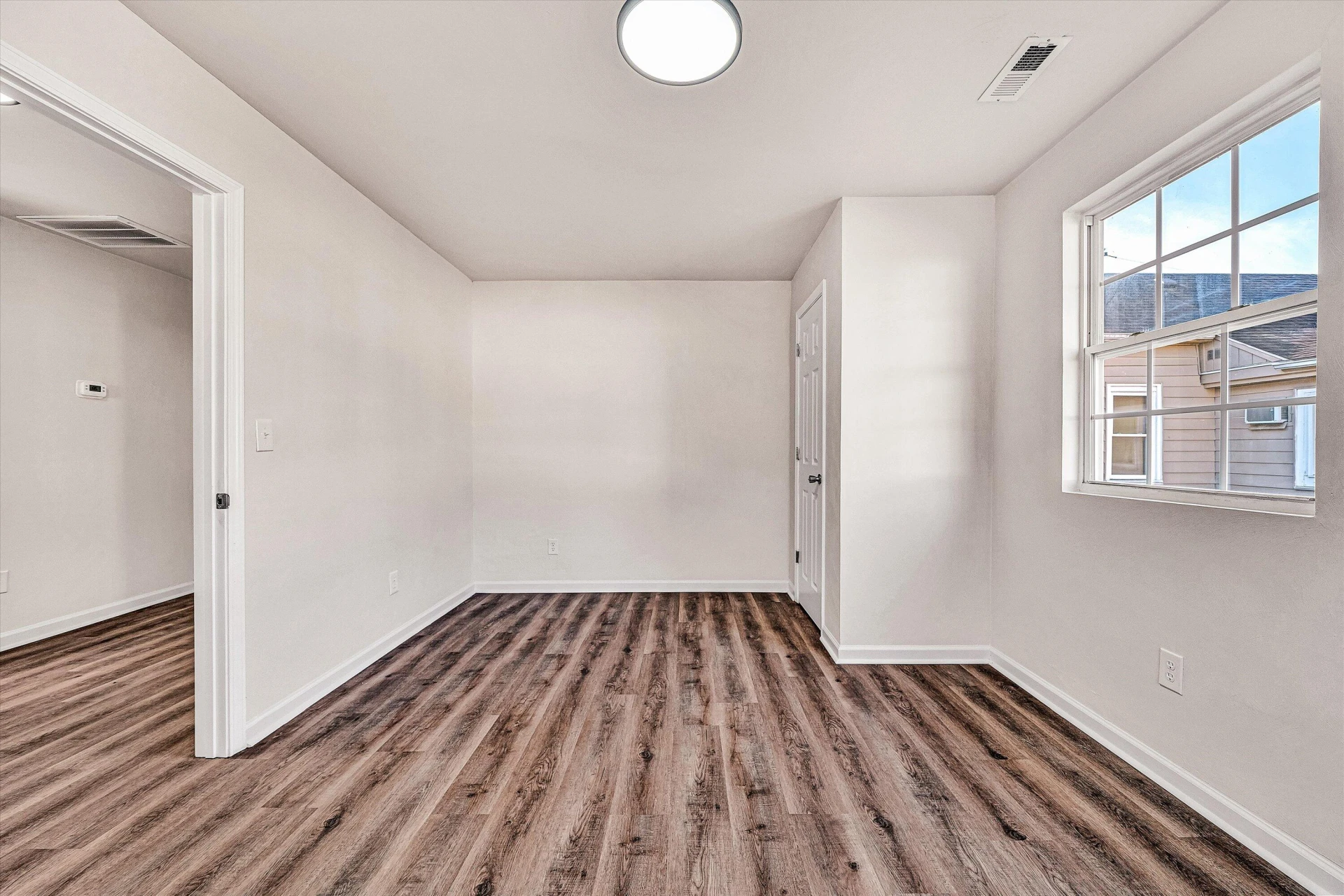 1001 Hanover AVE - Photo 18