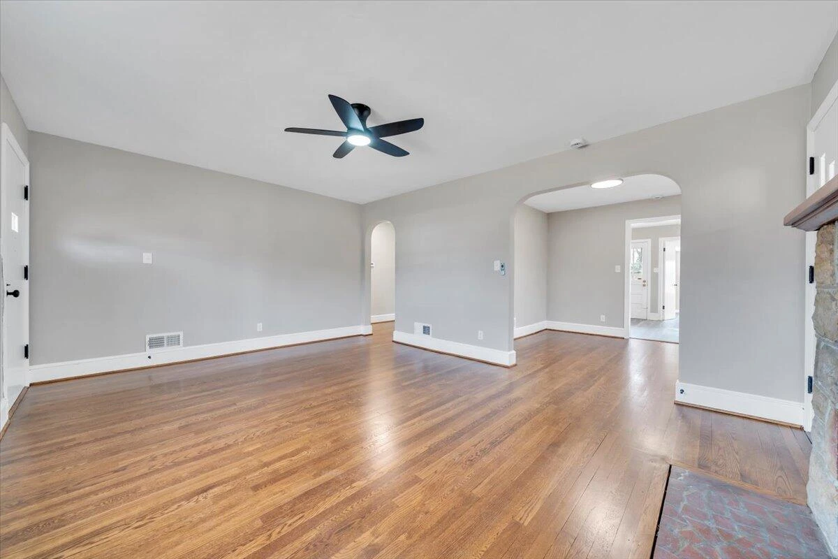 3452 Courtland RD - Photo 10